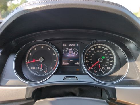 Used 2019 Volkswagen Atlas SE w/ Panoramic Sunroof Package FWD image 21