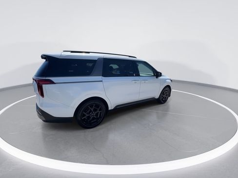Certified 2026 Kia Carnival SX Prestige FWD image 8