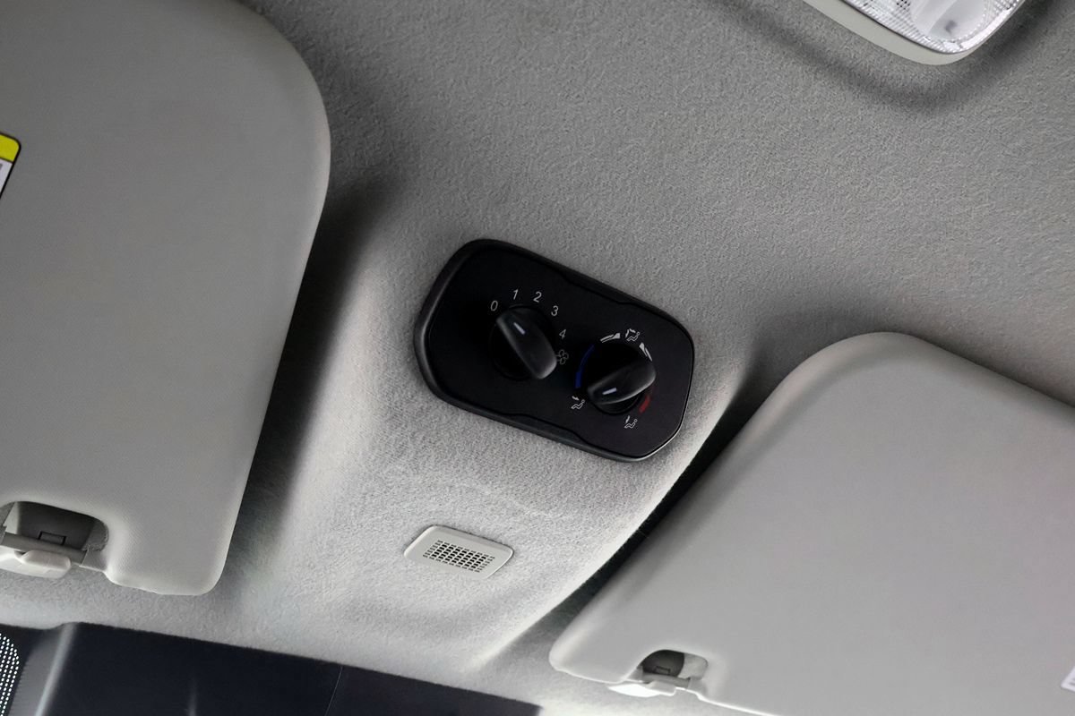Used 2018 Ford Transit 350 XL RWD image 44