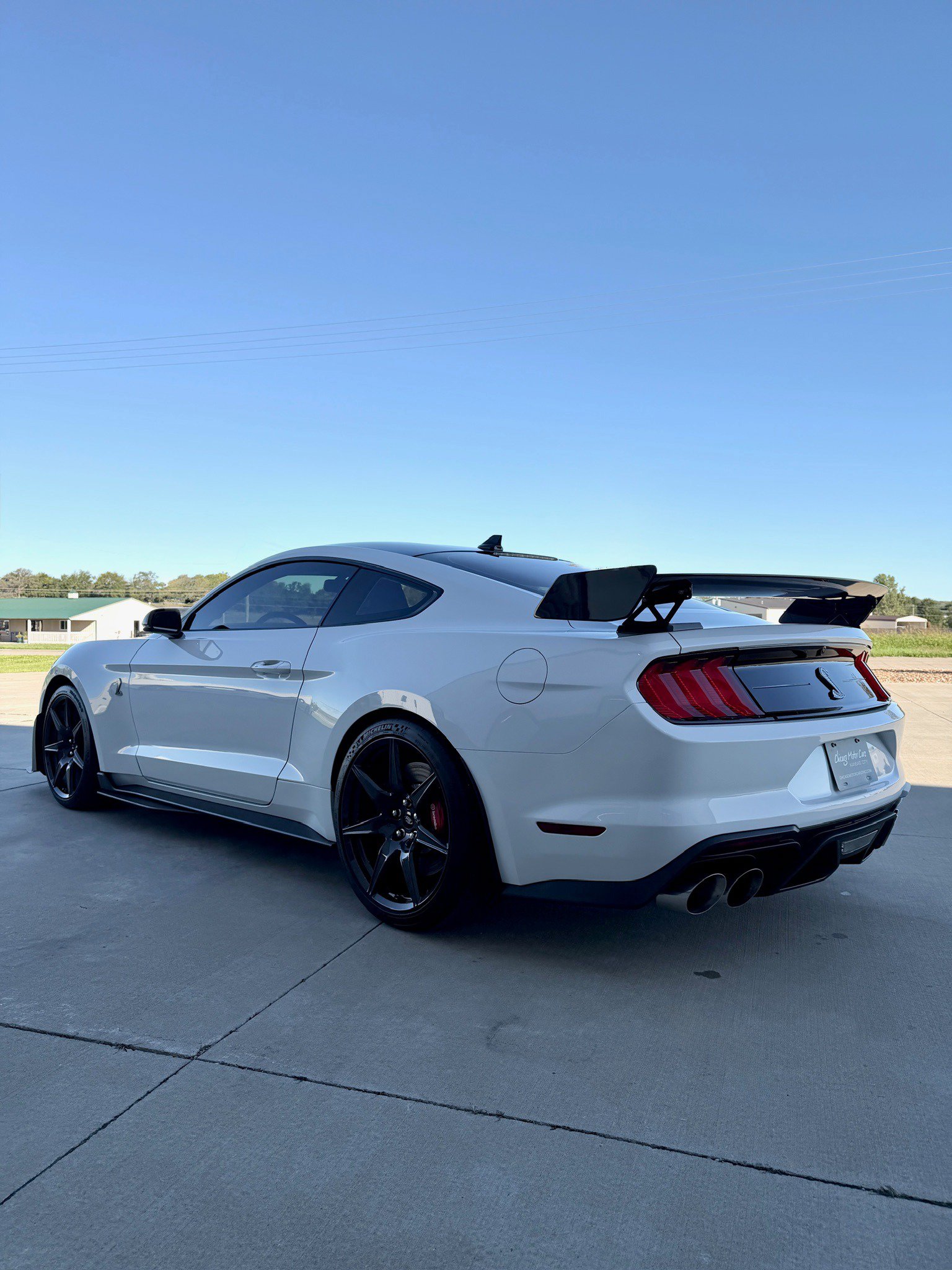 Used 2022 Ford Mustang Shelby GT500 w/ Carbon Fiber Track Pack RWD image 10