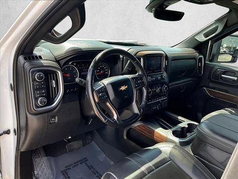 Used 2023 Chevrolet Silverado 3500 High Country w/ Z71 Off-Road Package AWD/4WD image 11