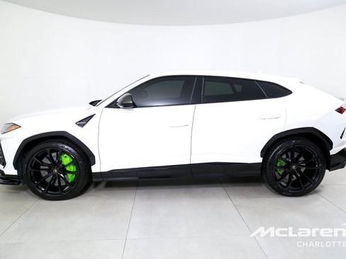 Used 2022 Lamborghini Urus AWD/4WD image 5