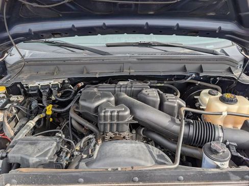 Used 2016 Ford F250 XL w/ Power Equipment Group AWD/4WD image 3