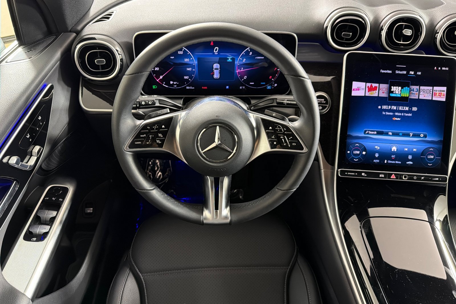 Used 2026 Mercedes-Benz GLC 300 image 13