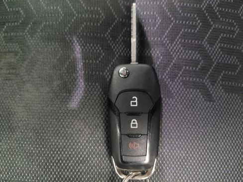 Used 2020 Ford F150 XLT w/ Equipment Group 302A Luxury AWD/4WD image 32