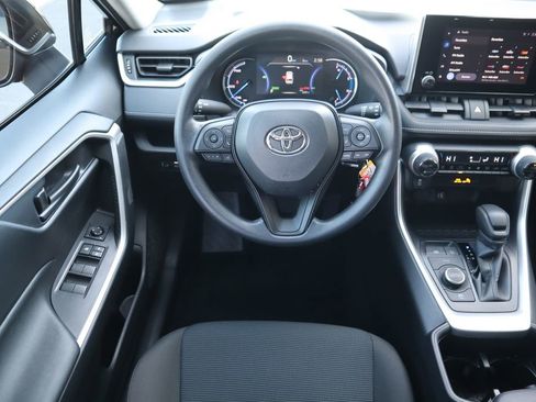 Certified 2025 Toyota RAV4 LE image 10
