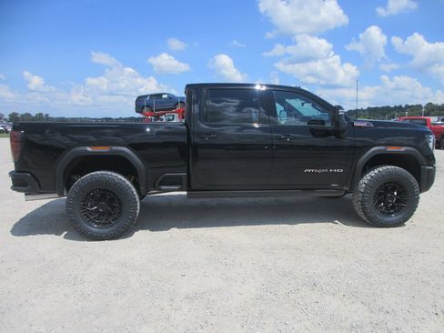New 2026 GMC Sierra 2500 AT4X AWD/4WD image 3