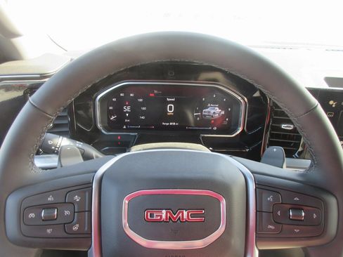 New 2026 GMC Sierra 1500 Elevation image 18