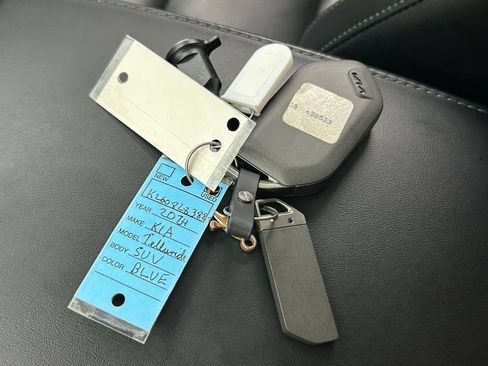 Used 2024 Kia Telluride S w/ S Sunroof Package FWD image 24