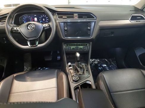 Used 2021 Volkswagen Tiguan SEL AWD/4WD image 13