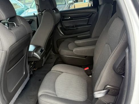 Used 2016 Chevrolet Traverse LT w/ Traveler's Package AWD/4WD image 16