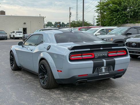 Used 2021 Dodge Challenger SRT Hellcat RWD image 7