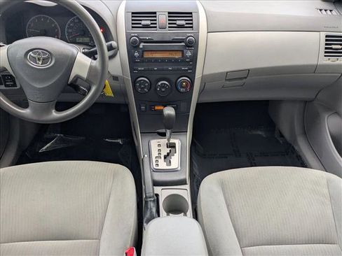 Used 2010 Toyota Corolla LE image 15