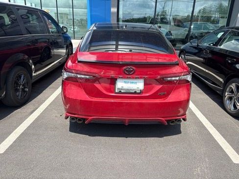 Used 2022 Toyota Camry XSE FWD image 6