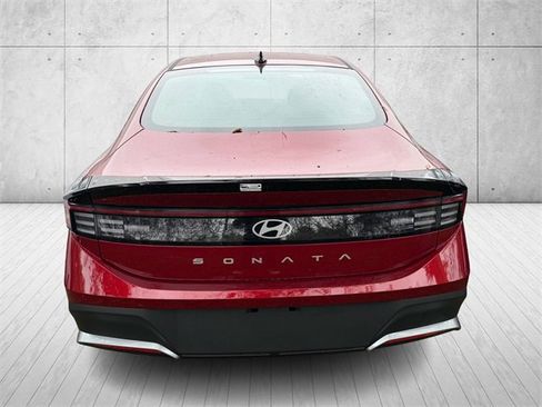 New 2026 Hyundai Sonata SE image 2