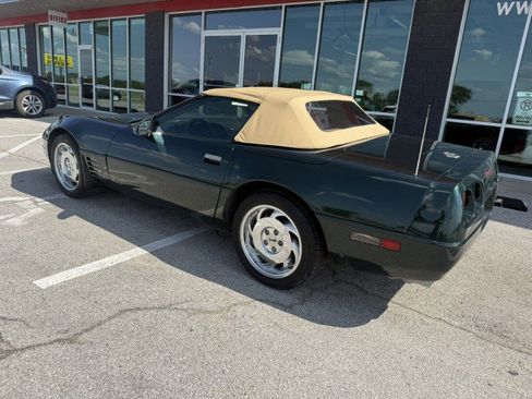 Used 1993 Chevrolet Corvette Convertible RWD image 4