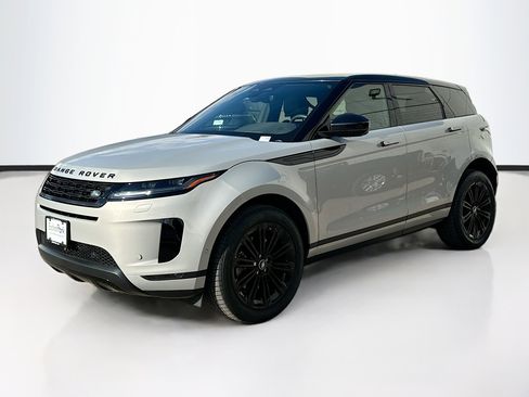 Used 2025 Land Rover Range Rover Evoque S image 3