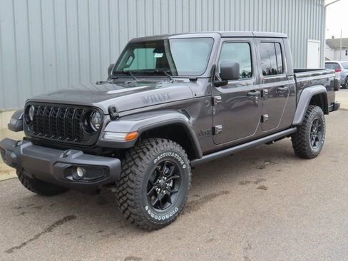 New 2026 Jeep Gladiator Willys image 7