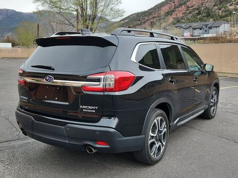 Used 2023 Subaru Ascent Limited image 3