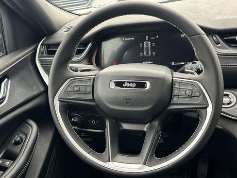 New 2025 Jeep Grand Cherokee Altitude RWD image 12