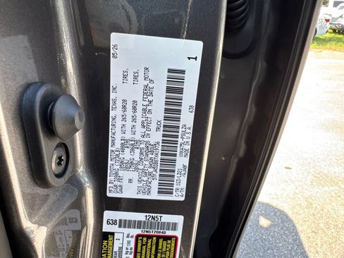 Used 2026 Toyota Tundra Limited AWD/4WD image 14