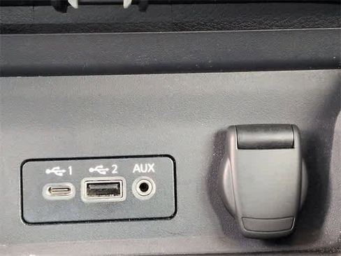 Used 2024 Nissan Sentra SV image 30