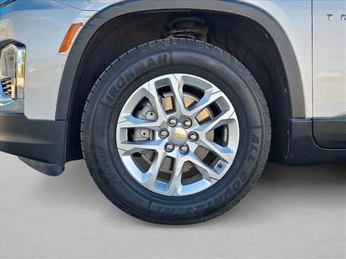 Certified 2022 Chevrolet Traverse LS FWD image 24
