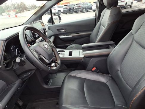 Certified 2021 Toyota Sienna XSE image 13