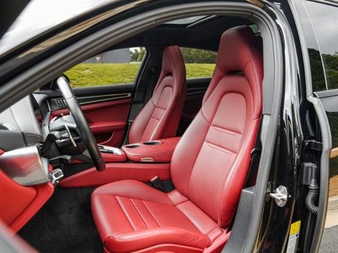 Used 2023 Porsche Panamera 4 Platinum Edition AWD/4WD image 44