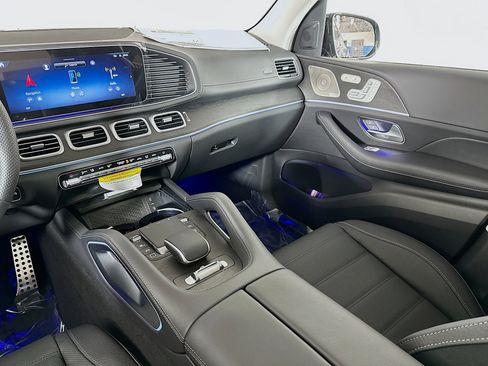 New 2026 Mercedes-Benz GLS 450 4MATIC image 24