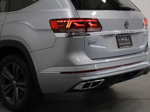 Used 2022 Volkswagen Atlas SEL R-Line image 10