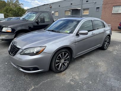 Used 2013 Chrysler 200 Touring w/ S Exterior Appearance Pkg