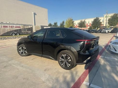 Used 2024 Toyota bZ4X FWD image 4