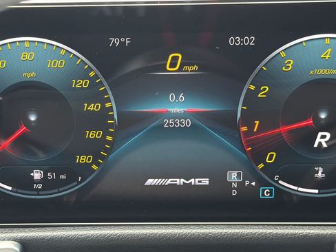 Used 2023 Mercedes-Benz GLB 35 AMG 4MATIC image 25