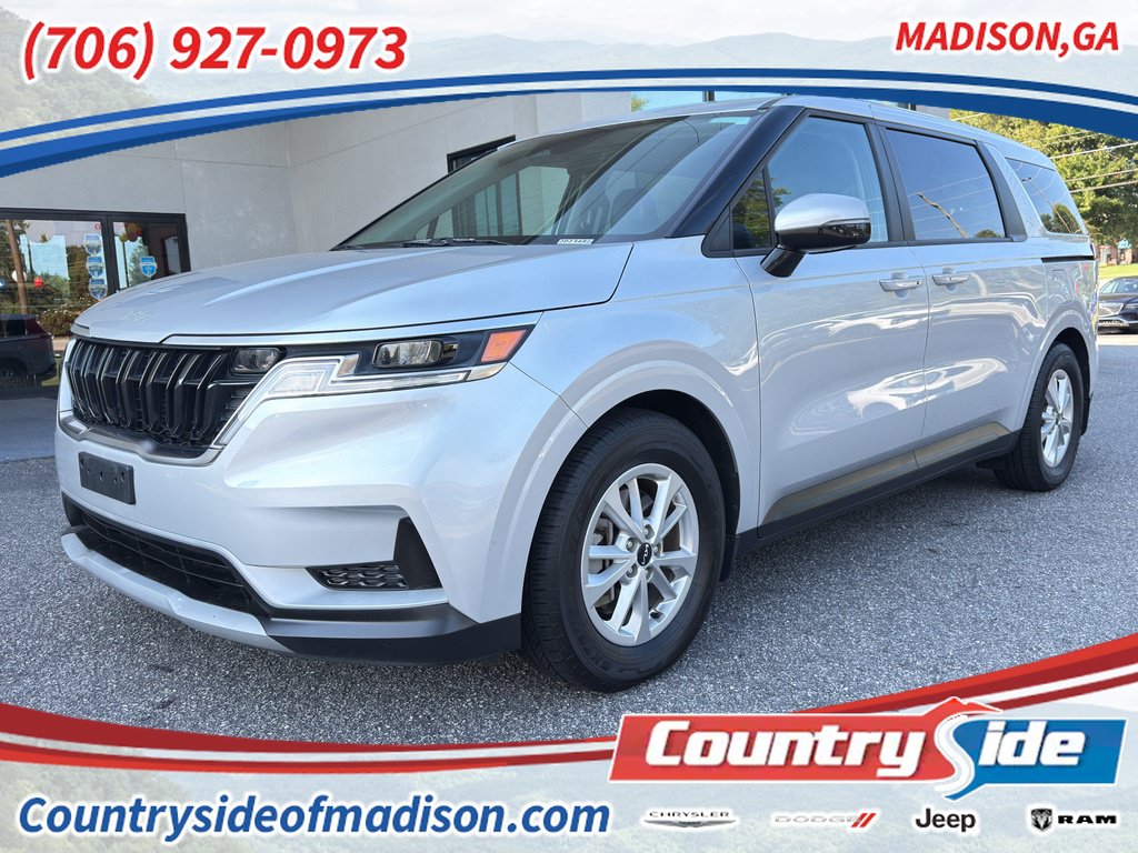 Used 2023 Kia Carnival LX FWD image 1