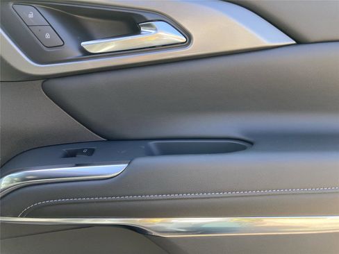 New 2026 Chevrolet Traverse LT image 15