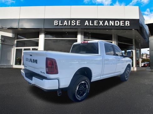 Used 2026 RAM 2500 Laramie AWD/4WD image 3