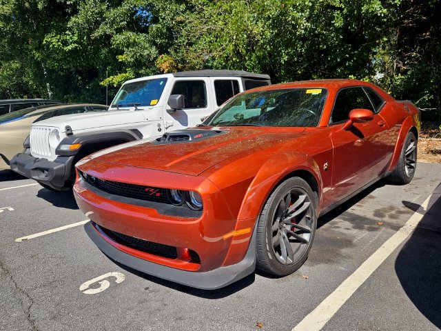 Used 2021 Dodge Challenger R/T Scat Pack RWD image 3