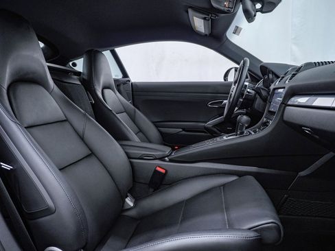 Used 2017 Porsche 718 Cayman S image 16