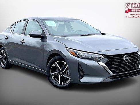 Used 2024 Nissan Sentra SV image 1