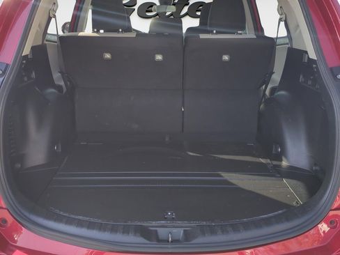 Used 2016 Toyota RAV4 XLE w/ Convenience Package image 12