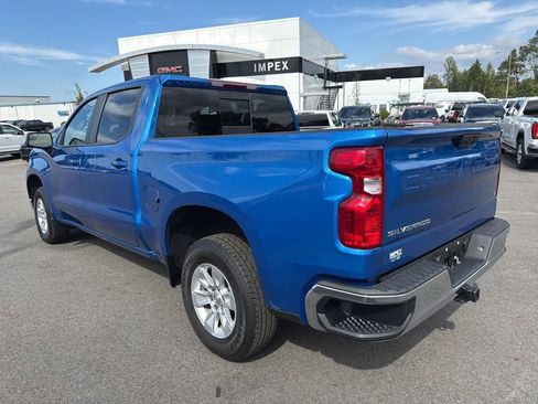 Used 2023 Chevrolet Silverado 1500 LT w/ Leather Package RWD image 3