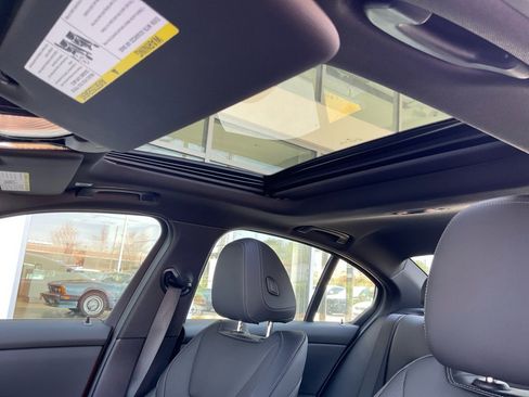 New 2026 BMW 330i Sedan w/ M Sport Package image 21