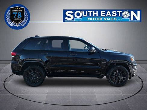Used 2019 Jeep Grand Cherokee Altitude image 8
