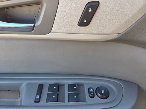 Used 2015 Chevrolet Traverse LT AWD/4WD image 20