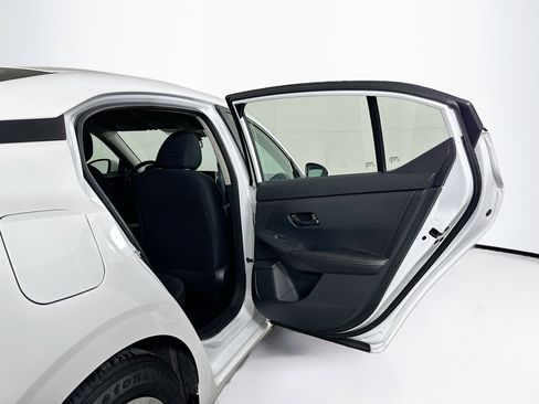 Used 2025 Nissan Sentra S FWD image 28