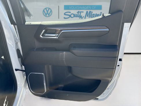 Used 2022 Chevrolet Silverado 1500 RST w/ LPO, Dark Essentials Package image 31