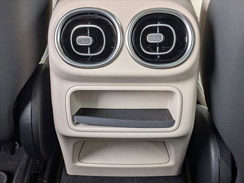 Used 2026 Mercedes-Benz GLC 300 4MATIC image 17