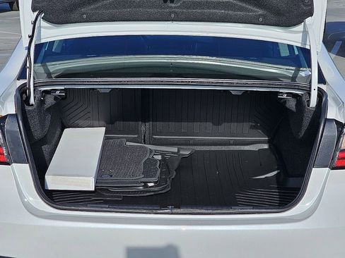 Used 2025 Subaru Legacy Premium image 10