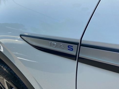 Used 2023 Volkswagen ID.4 S RWD image 5